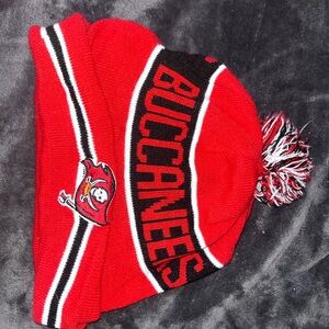 New era bucaneers beanie